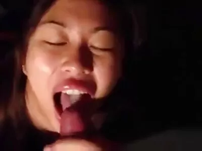 Брюнетка porno foto anal красуня жорстко трахкав